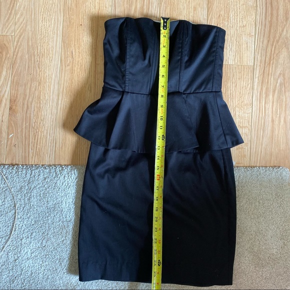 Alice + Olivia Strapless Black peplum Mini Dress - Picture 6 of 11